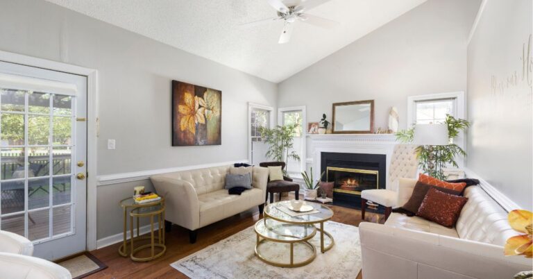 घर में सुख-समृद्धि के लिए कौन से वास्तु उपाय करें?