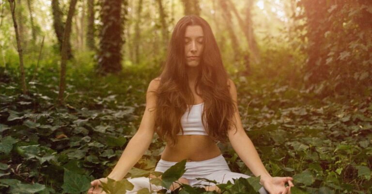 How Concentration Meditation Can Boost Mental Clarity and Enhance Productivity